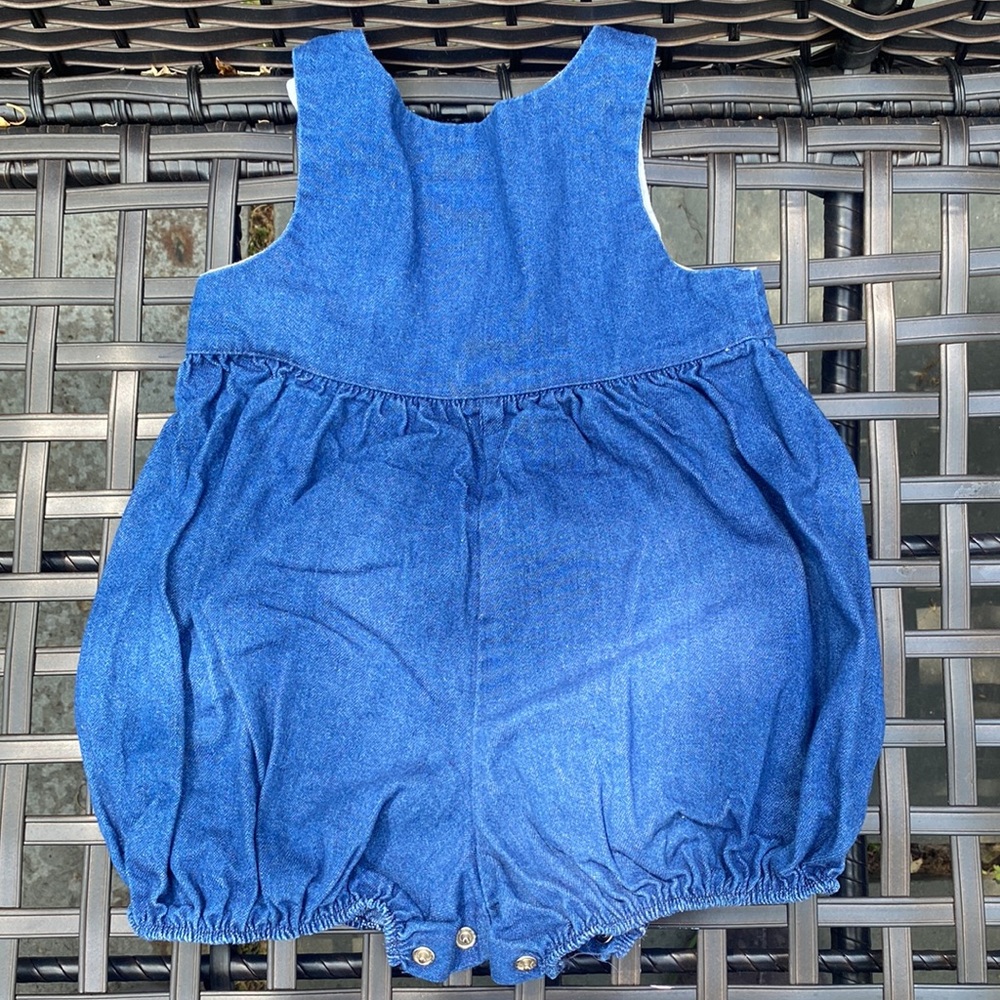Adorable Baby Girl Denim Romper with Embroidered Flowers Size 12M - Picture 5 of 6